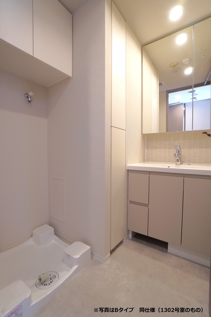 洗面設備　※写真は同タイプ住戸です。