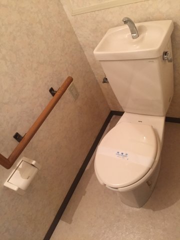 阪急宝塚線 山本駅 徒歩31分 5階建 築30年のトイレ写真