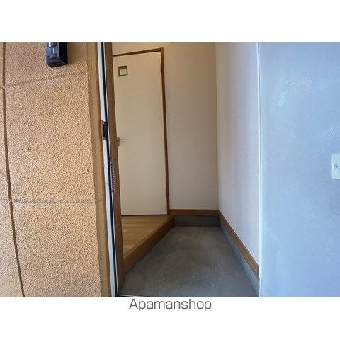ＪＲ函館本線 稲積公園駅 徒歩10分 3階建 築33年の玄関写真