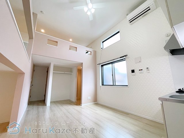 地下鉄桜通線 桜本町駅 徒歩5分 2階建 築1年の居間写真