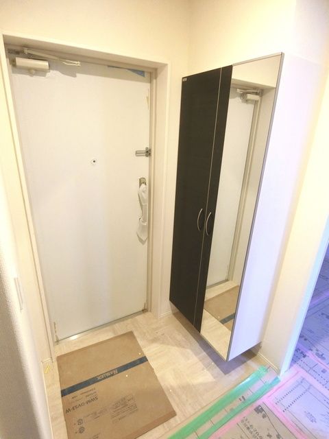 玄関　★お部屋探しは株式会社タウンハウジング東京まで★