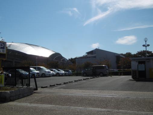公園　八戸ノ里公園（公園）まで727m