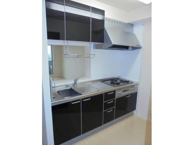 下関市 3階建 築17年のキッチン写真