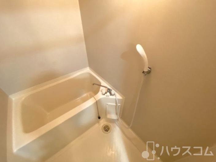 バス・シャワールーム　一日のお疲れをお取りください。