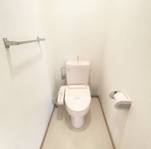 トイレ　トイレもきれいです