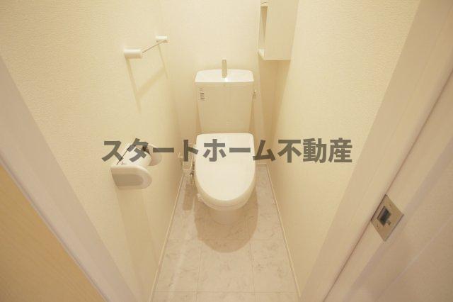 トイレ　落ち着いたトイレです