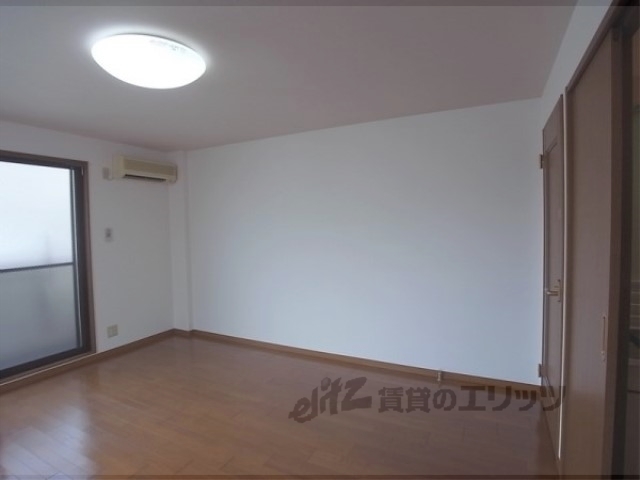 居室・リビング　洋室
