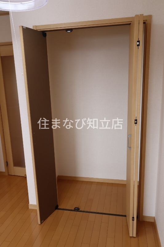 収納　同型別部屋写真