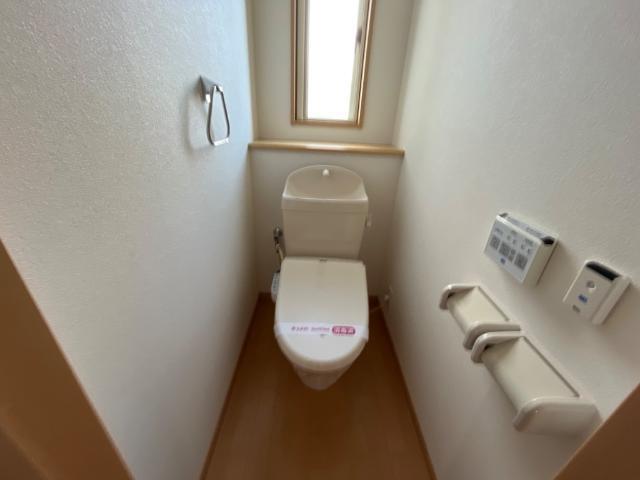 トイレ　トイレ