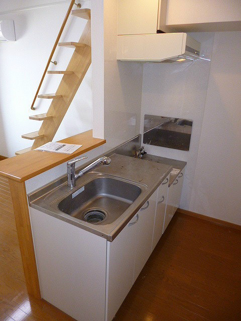 キッチン　写真は202号室です（参考）
