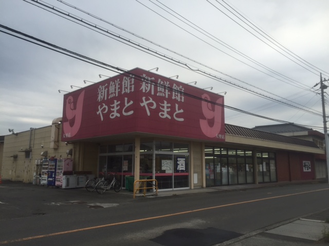 【甲府市宮原町のアパートのコンビニ】