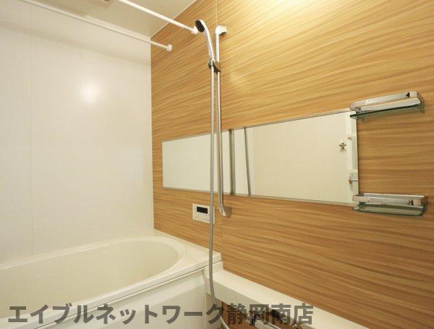 バス・シャワールーム　お風呂です
