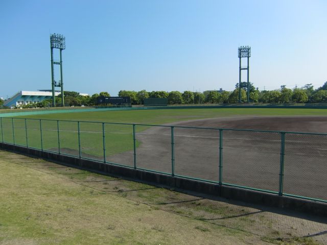 【カンザヴィレッヂＤの公園】