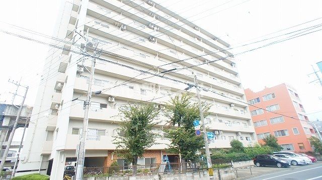 熊谷市宮前町のマンションの建物外観