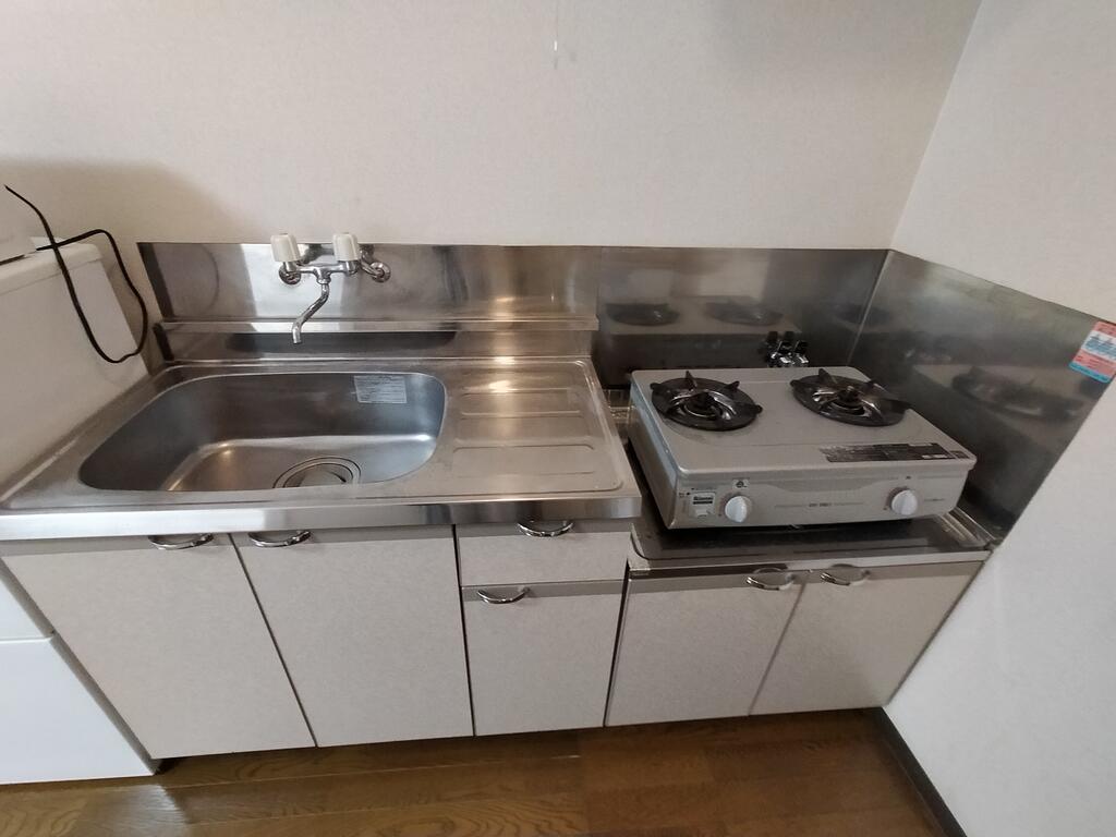 キッチン　ガスコンロ2口付き