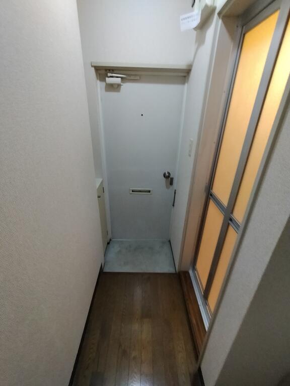 玄関　シューズBOX付きです。