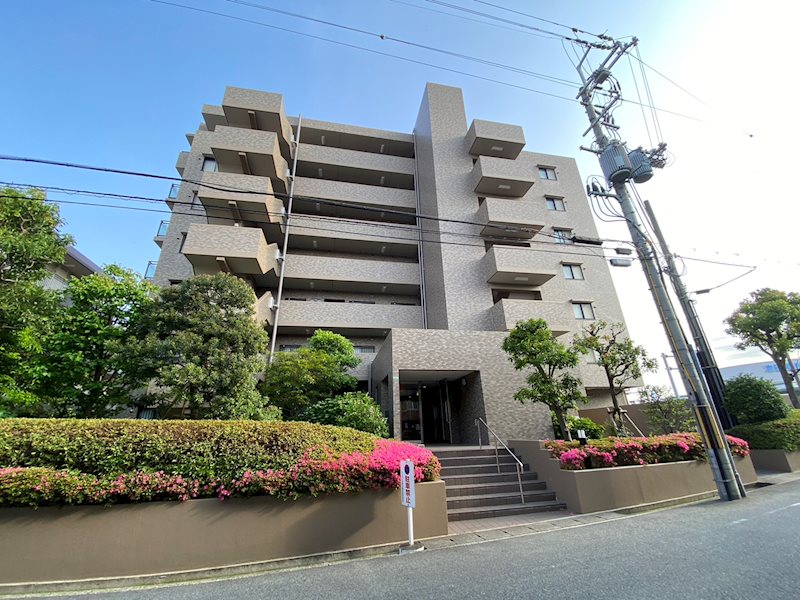 ファミール夙川寿町の建物外観