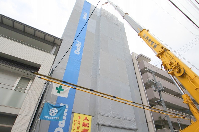 広島市東区光町のマンションの建物外観