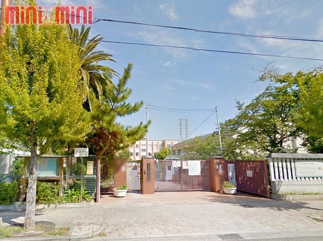小学校　尼崎市立大庄小学校（小学校）まで1853m