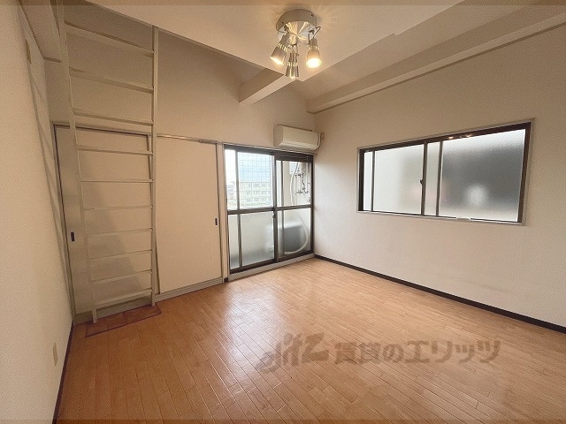 居室・リビング　洋室