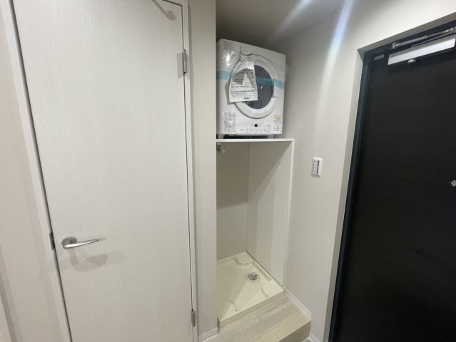 居室・リビング　こちらのリビングで趣味の時間をお楽しみください