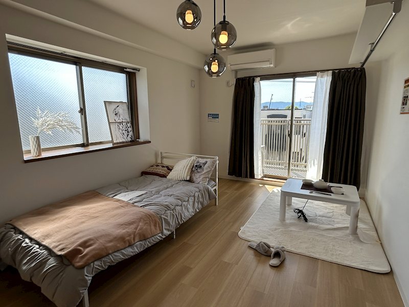 居室・リビング　モデルルーム写真掲載。