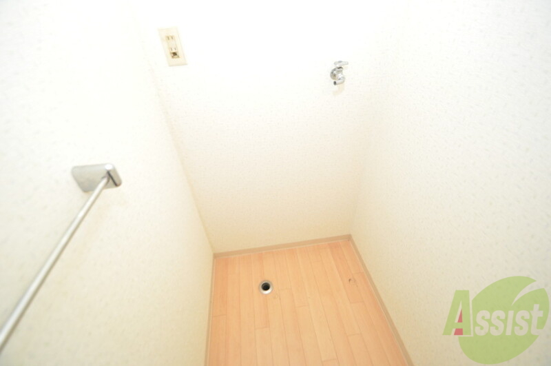 その他設備　洗濯機置場が室内にあると本当に助かりますよね。