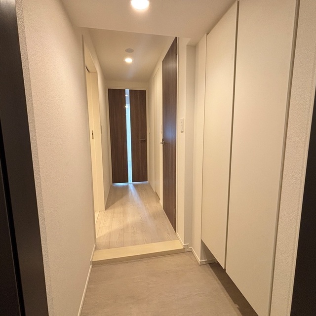 玄関　※写真は同タイプ住戸です。