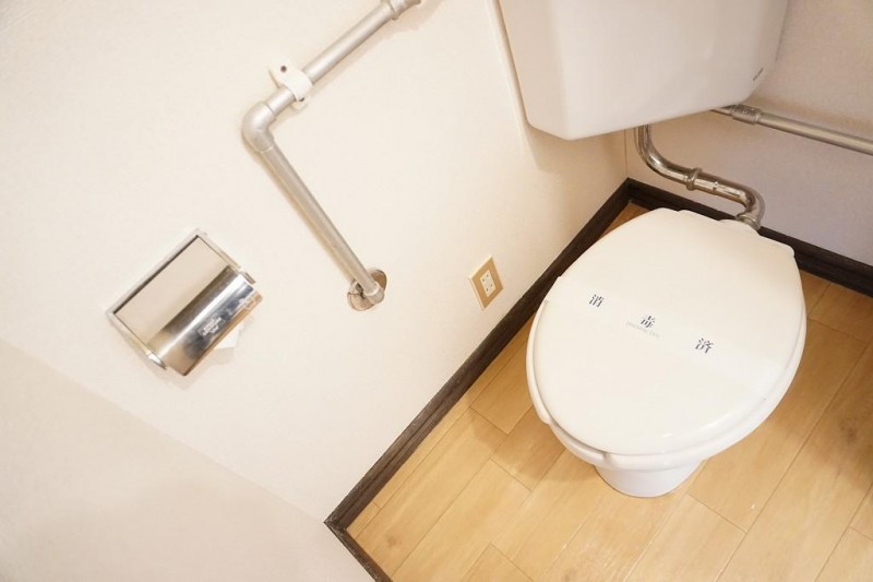 トイレ　トイレ