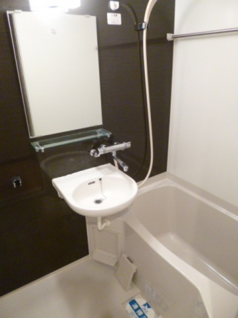 バス・シャワールーム　バスルーム