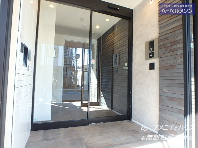 エントランス　●エントランスは、オートロック・宅配ボックス完備。