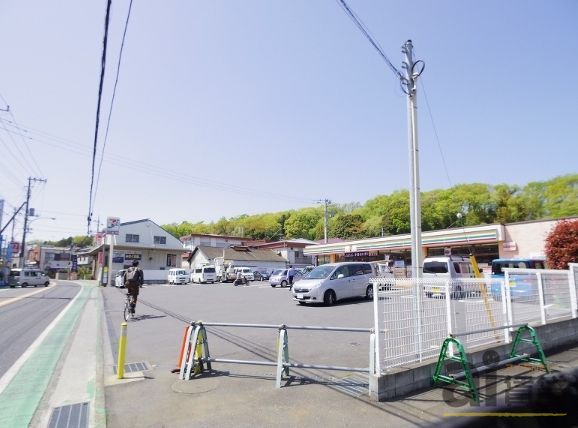 コンビニ　セブンイレブン東大和高木1丁目店（コンビニ）まで640m