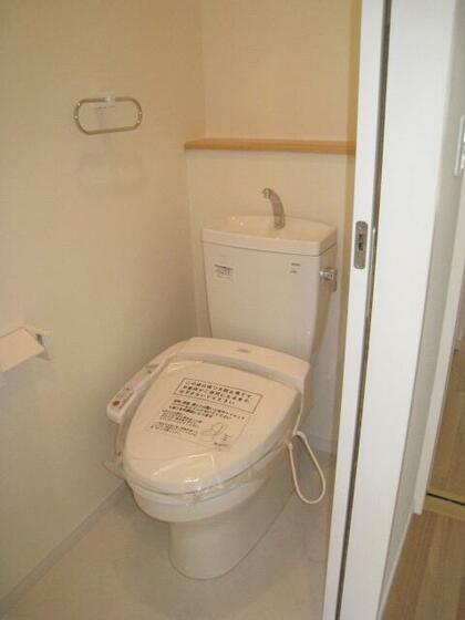 トイレ　シャワートイレ（参考画像）