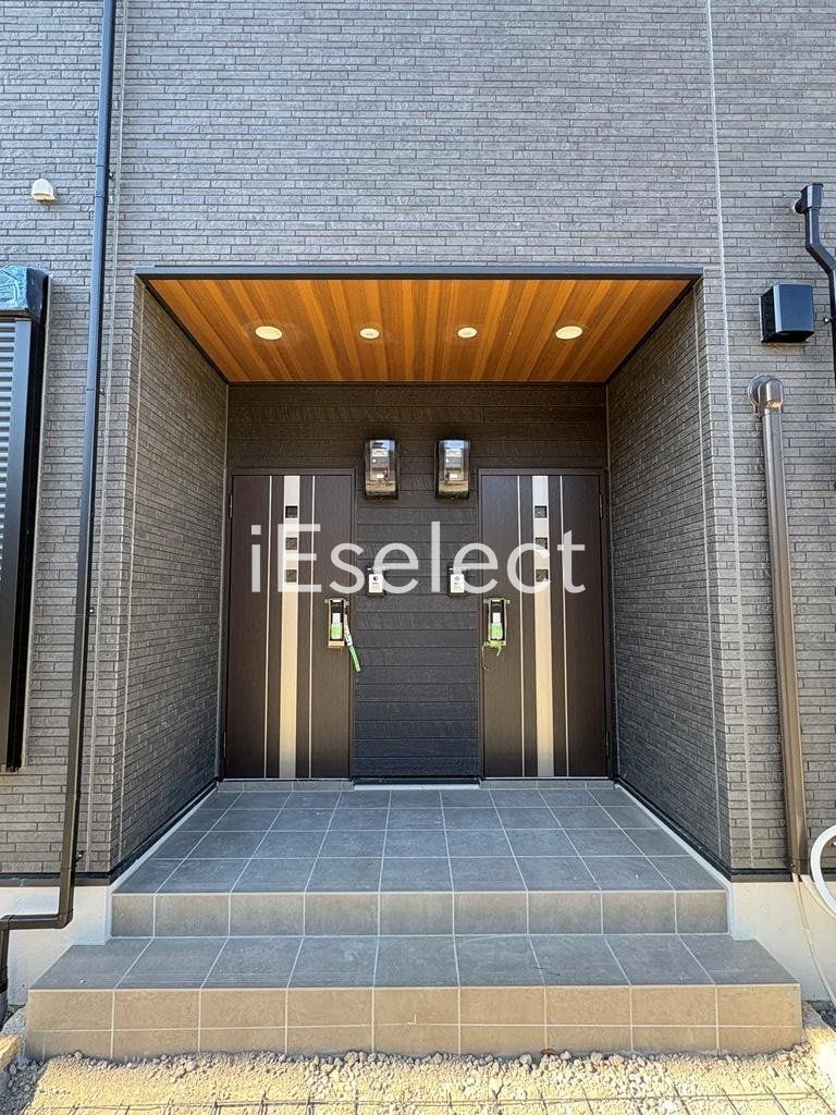 エントランス　エントランスも綺麗ですね。