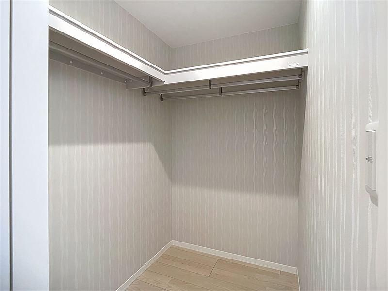 収納　ウォークインクローゼット