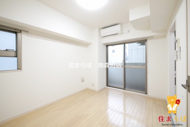 居室・リビング　「“合う暮らし”を、LINEで一緒に描こう。」