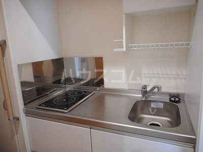 クレイノいちごの木のキッチン写真