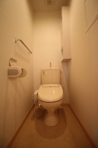 トイレ　ゆったりとした空間のトイレです