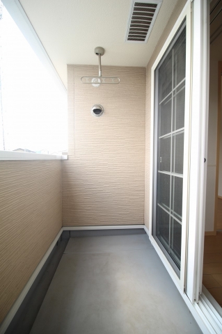 バルコニー　バルコニーで洗濯物が干せます