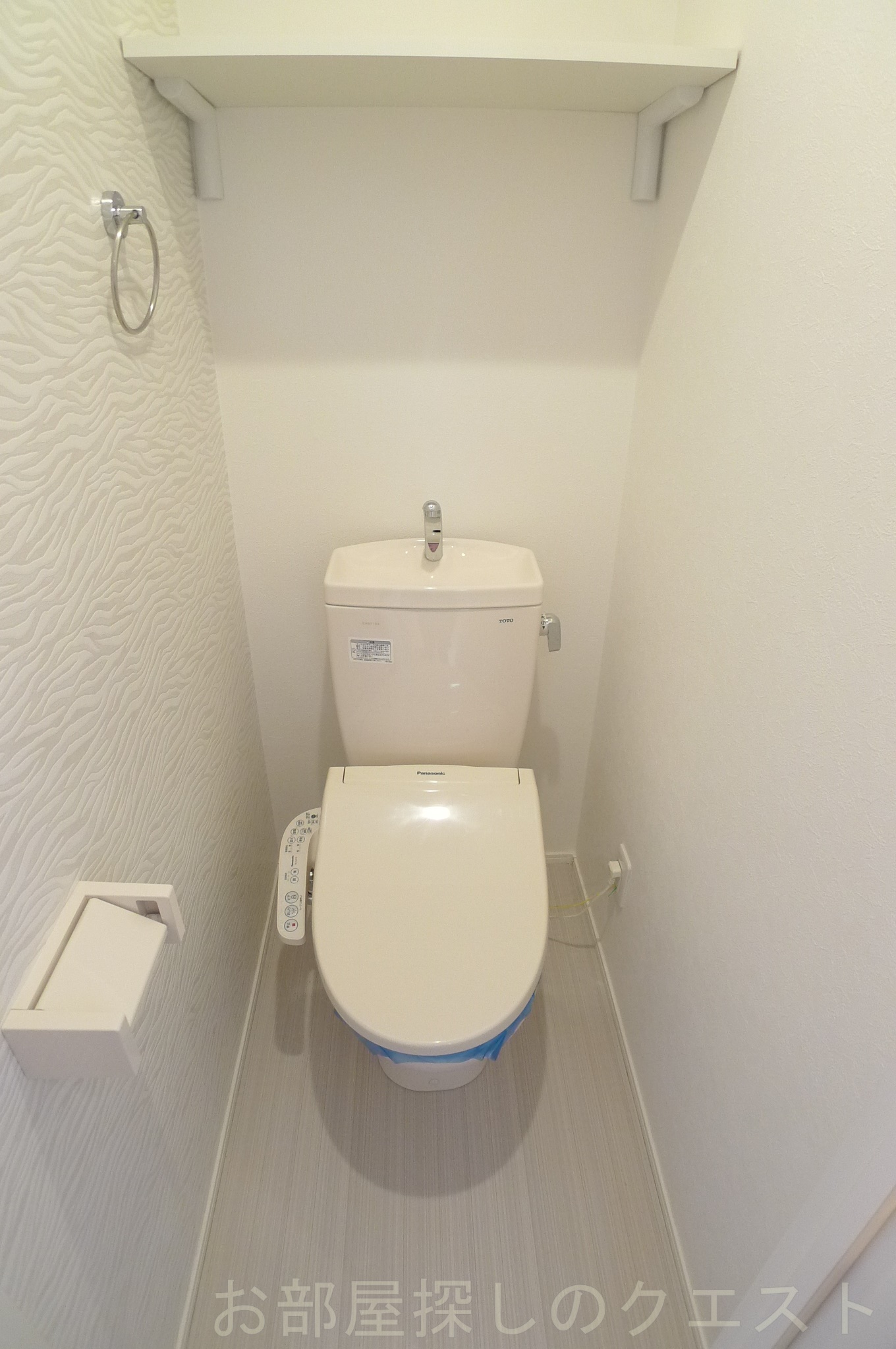 トイレ　（写真は同タイプ）