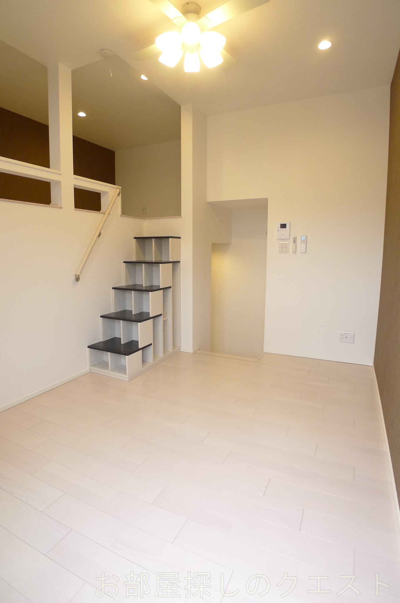 居室・リビング　（写真は同タイプ）