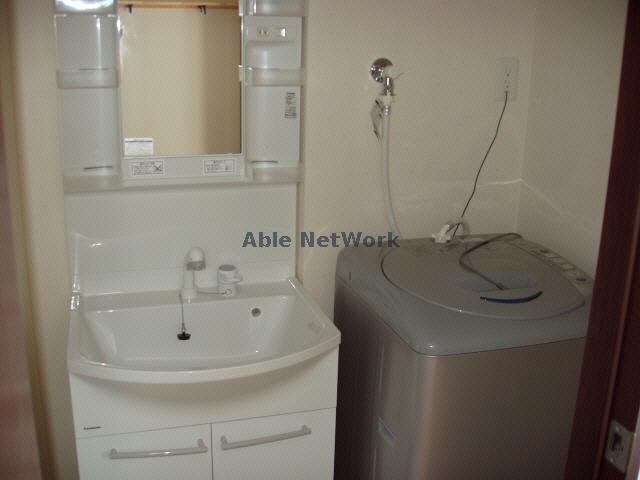 洗面設備　洗面同型タイプ