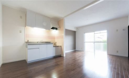 居室・リビング　リビング　※別号室参考写真