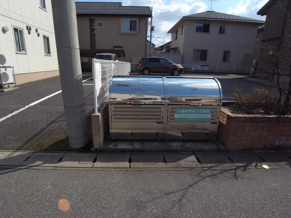 その他共有部分　専用ごみステーション