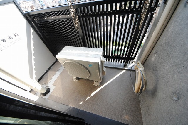 バルコニー　写真は４０１号室