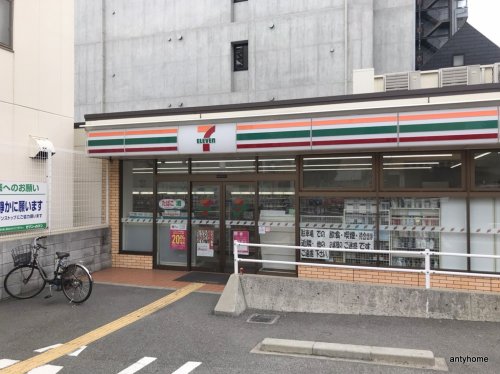 コンビニ　セブンイレブン 大阪三先1丁目店（コンビニ）まで1124m