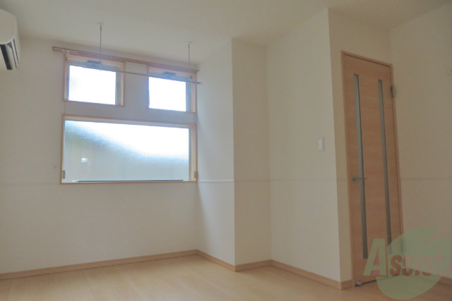 その他部屋・スペース　寝室とリビングは共同になります。家具の配置などお考え下さい。