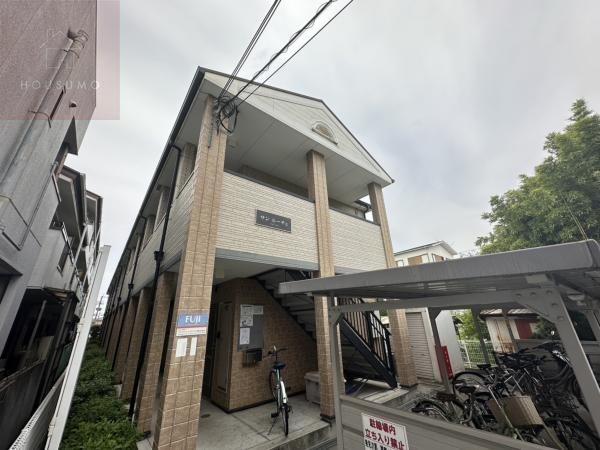 建物外観　外観は落ち着いています
