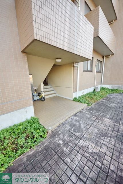 エントランス　お問合せはタウンハウジングまで！※現地待合わせ相談可能