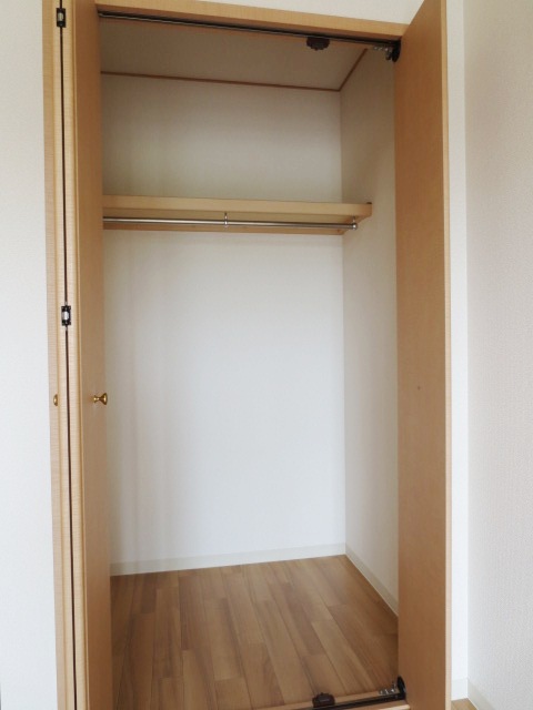 収納　奥行きのあるクローゼット